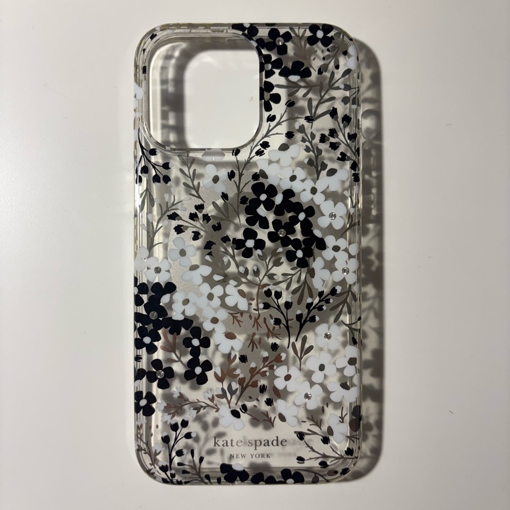 kate spade new york iPhone 15 Pro Max Case - Multi Floral Black and White